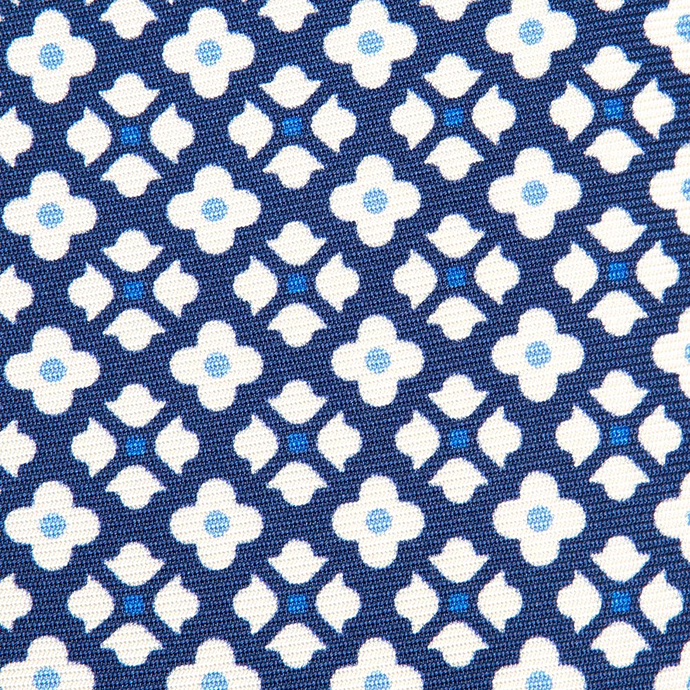 홀리데이 앤 브라운 클로버 패턴 블루 화이트 프린티드 실크 넥타이 8.3cm