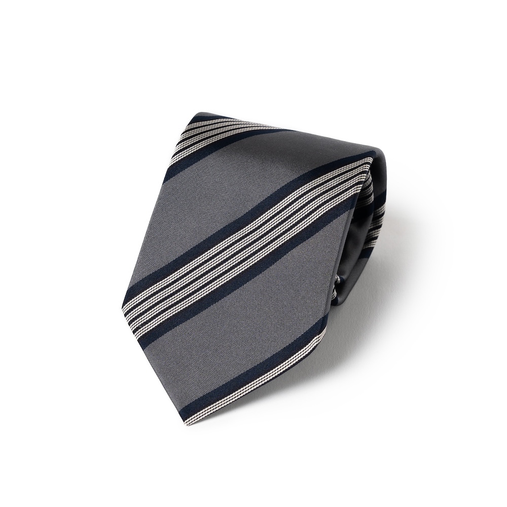로버트 프레이저 화이트 콰트로 스트라이프 차콜 그레이 우븐 실크 넥타이