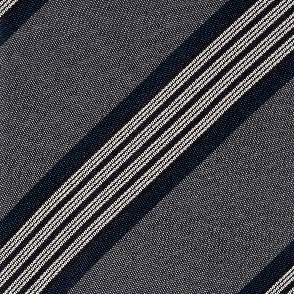 로버트 프레이저 화이트 콰트로 스트라이프 차콜 그레이 우븐 실크 넥타이