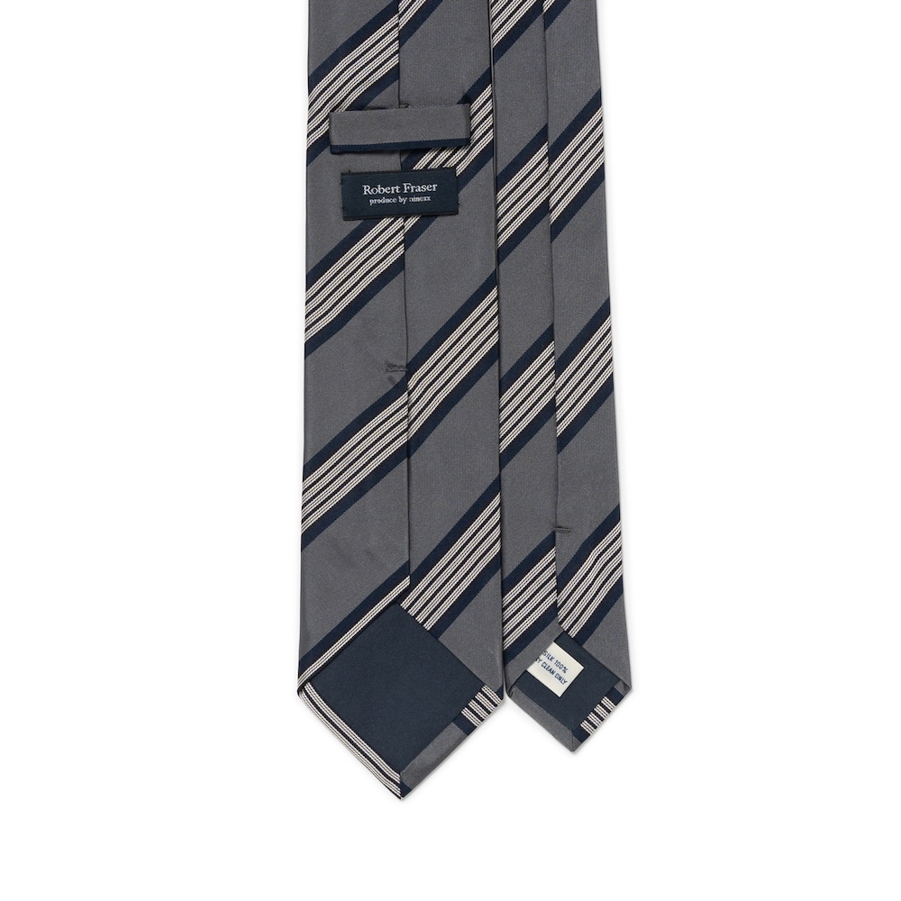 로버트 프레이저 화이트 콰트로 스트라이프 차콜 그레이 우븐 실크 넥타이