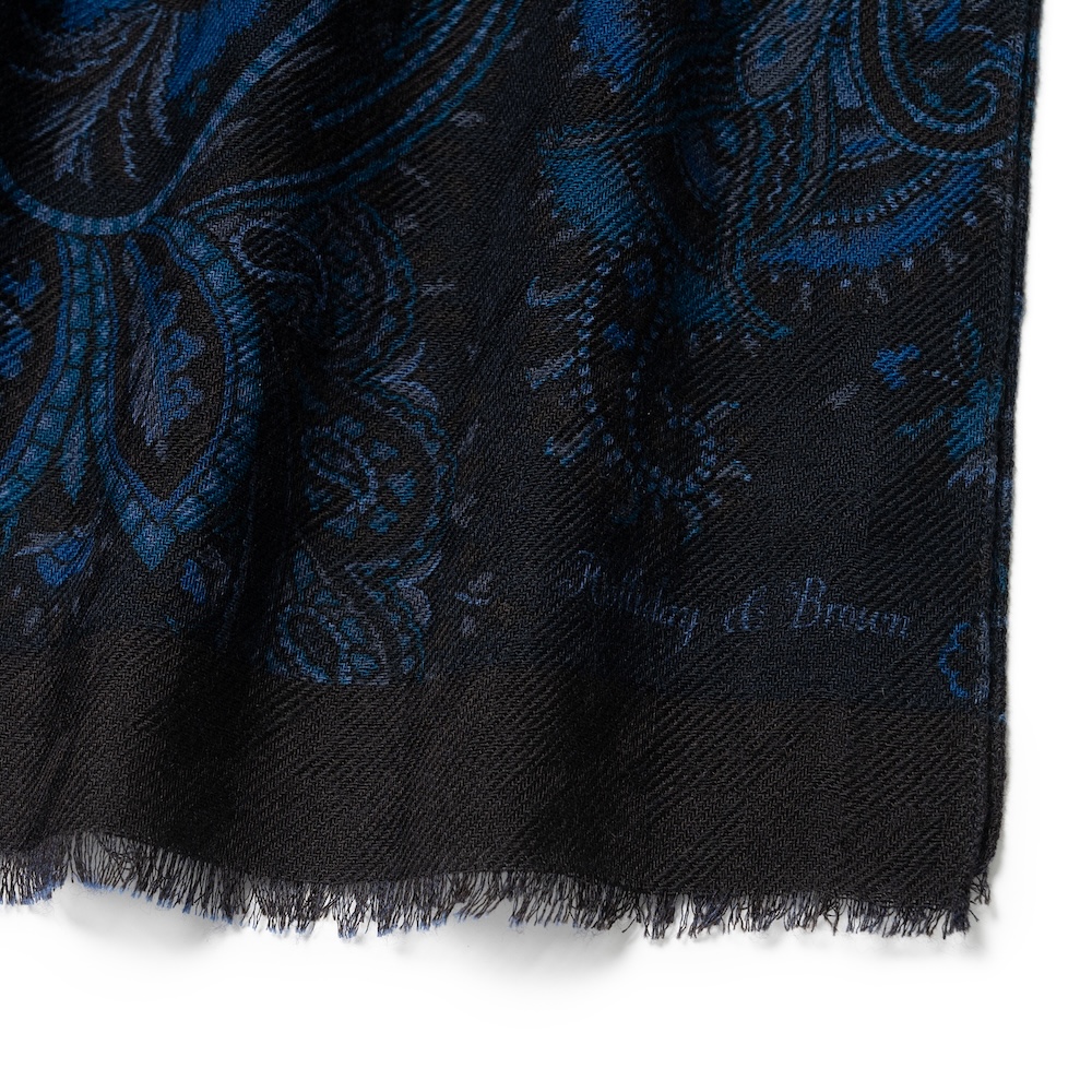홀리데이 앤 브라운 풀 페이즐리 패턴 네이비 울 실크 스카프