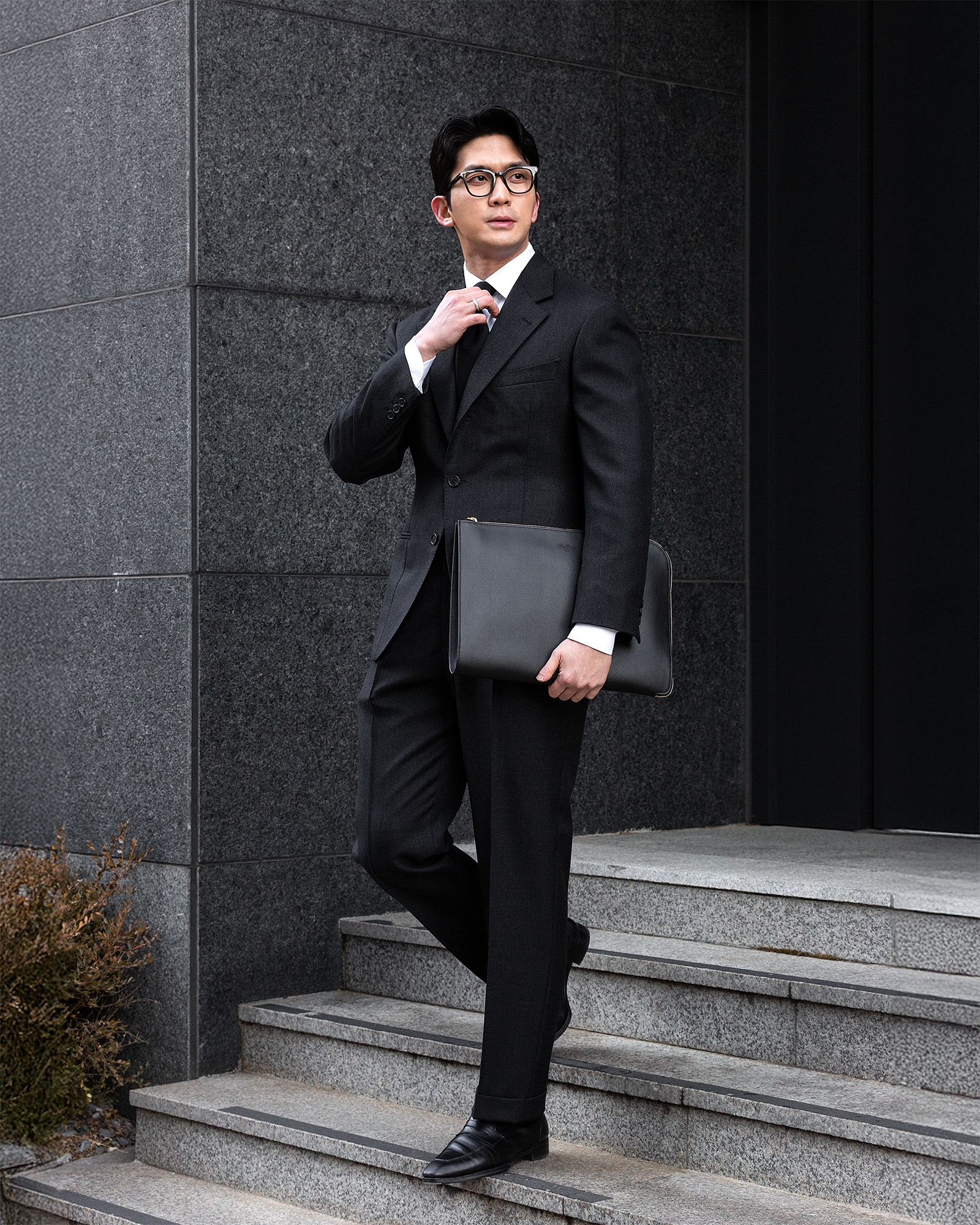 볼드리니 제트 블랙 무플론 레더 클러치백